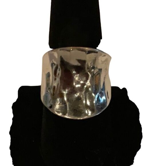 Modern Hammered Ring - Picture 8 of 10